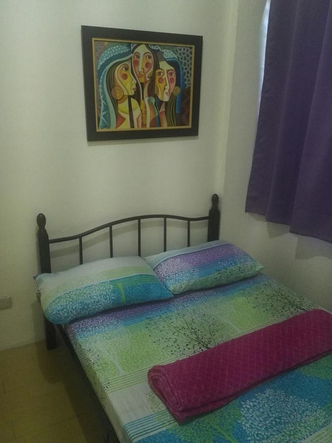 Happy To Mingle Airport Hostel Manila Paranaque City Esterno foto